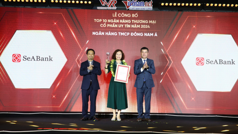 SeABank được vinh danh Top 50 Công ty đại chúng uy tín và hiệu quả