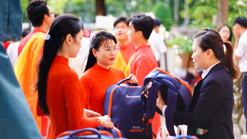 Học bổng Sacombank với hơn 2 thập kỷ ươm mầm những ước mơ