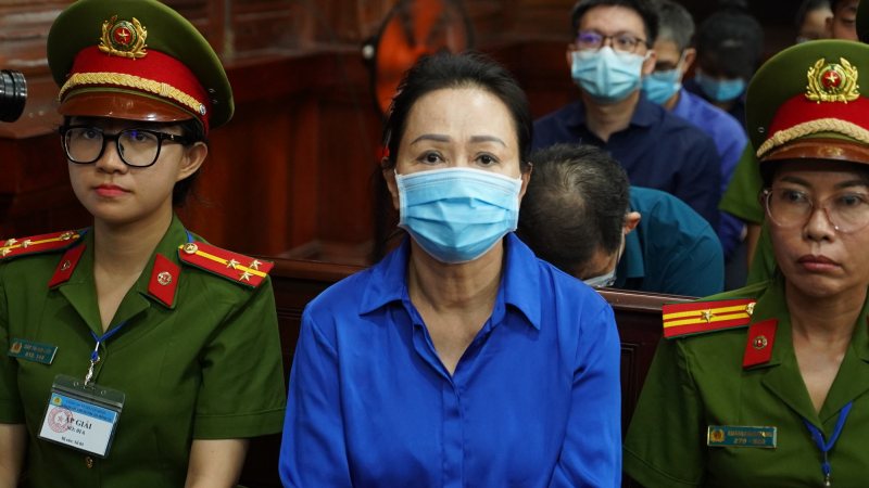 Xét xử vụ Vạn Thịnh Phát giai đoạn 2: Cựu Phó TGĐ SCB đều xin ý kiến Trương Mỹ Lan trước khi chuyển tiền