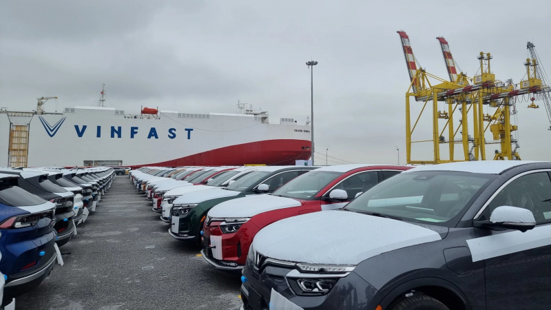 VinFast VF8 của tỷ phú Phạm Nhật Vượng sắp gia nhập một thị trường lạ, nơi Tesla đang chiếm lĩnh thị phần