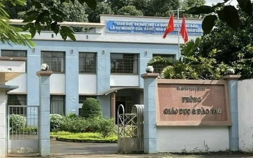 Phê bình nguyên Trưởng phòng GDĐT huyện vì bị tố gây sức ép để giới thiệu DN cung cấp thực phẩm