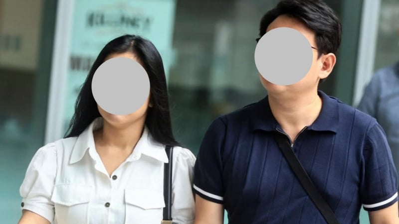 Singapore phạt cô gái người Việt mặc hở hang livestream trên Tik Tok