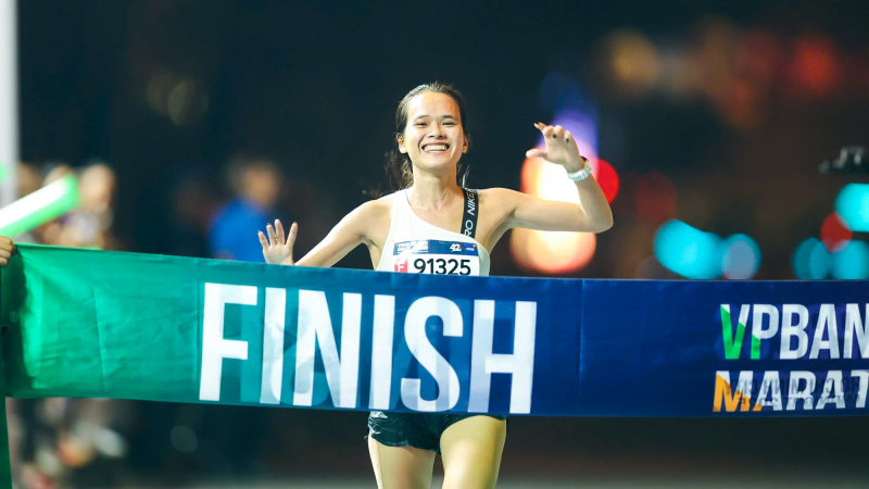 VPBank VnExpress Marathon Ho Chi Minh City Midnight – cung đường sôi động rực ánh sáng