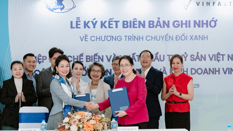 VinFast và VASEP hợp tác thúc đẩy chuyển đổi xanh 