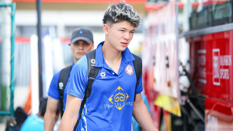 Cầu thủ Việt kiều cao 1m90 sáng cửa dự SEA Games 33 cùng U22 Việt Nam