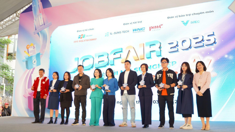FPT Polytechnic tổ chức JobFair, khẳng định giá trị 'Thực học - Thực nghiệp'