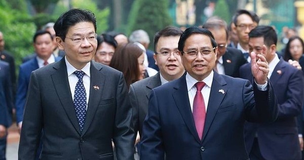 Thủ tướng Singapore đăng video về chuyến thăm Việt Nam, chèn nhạc 'Bắc Bling'