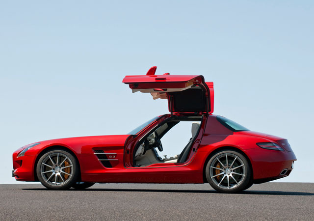Chiêm ngưỡng siêu xe Mercedes-Benz SLS AMG thứ 3 tại Việt Nam