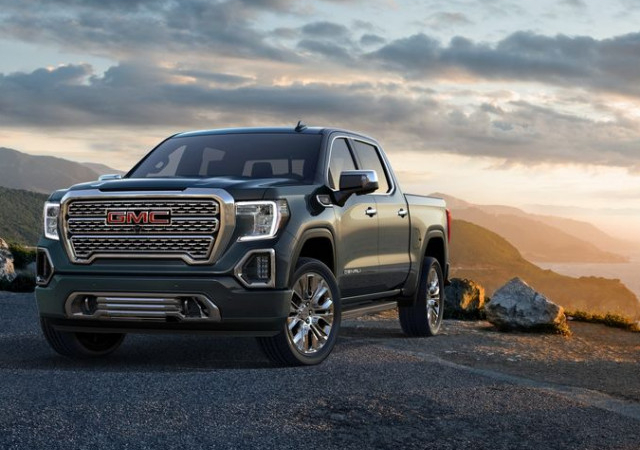 Tìm hiểu tính năng 'Multipro Tailgate' trên GMC Sierra 2019
