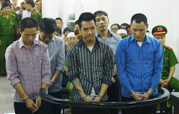 Vụ giết lái xe CRV: Cựu Phó ban Tổ chức Quận ủy bật khóc nói lời cuối cùng