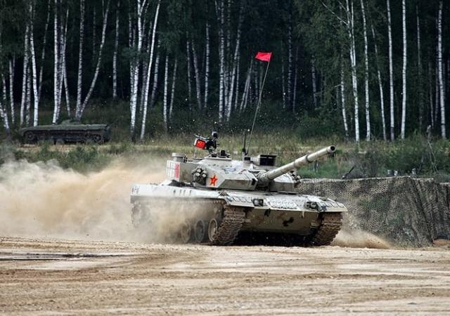 Nhờ Nga, siêu tăng Type 96 Trung Quốc ngày càng nguy hiểm Nhờ Nga, siêu tăng Type 96 Trung Quốc ngày càng nguy hiểm