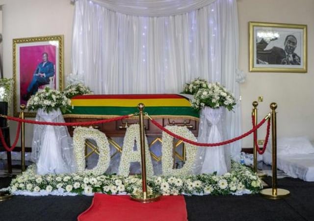 Đám tang cựu Tổng thống Zimbabwe bị lật đổ trở thành “chiến trường”