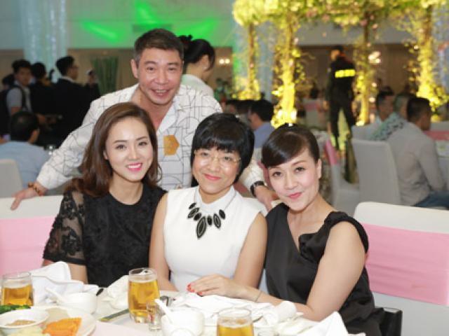 Công Lý đưa vợ cũ và tình mới đi ăn cưới