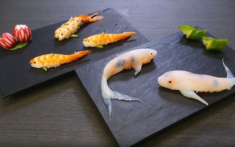 Thực hư của câu chuyện rán cá Koi cũng khiến dân mạng xôn xao. Nhiều người cho rằng, cô vợ này chỉ đăng hình dọa dẫm, vì cá Koi rất đắt, không thể có chuyện Thực hư của câu chuyện rán cá Koi cũng khiến dân mạng xôn xao. Nhiều người cho rằng, cô vợ này chỉ đăng hình dọa dẫm, vì cá Koi rất đắt, không thể có chuyện