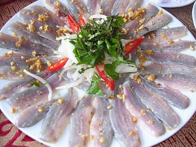 Cá nghéo rất hiếm khi bắt được nên không bao giờ được bán ra thị trường. Ngư dân bắt được cá nghéo chỉ dùng để nấu cháo bồi bổ hoặc thiết đãi bạn bè, người thân. (Ảnh: Dulichvn) Cá nghéo rất hiếm khi bắt được nên không bao giờ được bán ra thị trường. Ngư dân bắt được cá nghéo chỉ dùng để nấu cháo bồi bổ hoặc thiết đãi bạn bè, người thân. (Ảnh: Dulichvn)
