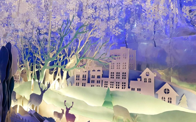 Lần trở lại này, Snow Town mang đến một làn gió mới, bằng câu chuyện tái hiện lại sinh động hình ảnh ngôi làng tuyết trắng. Lần trở lại này, Snow Town mang đến một làn gió mới, bằng câu chuyện tái hiện lại sinh động hình ảnh ngôi làng tuyết trắng.