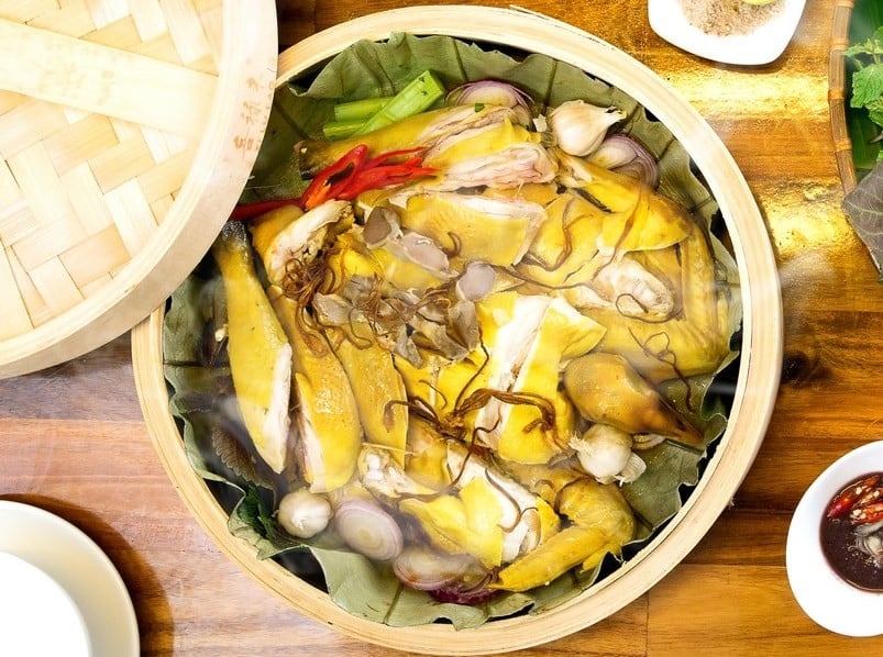 Nem thu heo toc von lua, ga doi tam hoi giua Sai thanh hinh anh 2