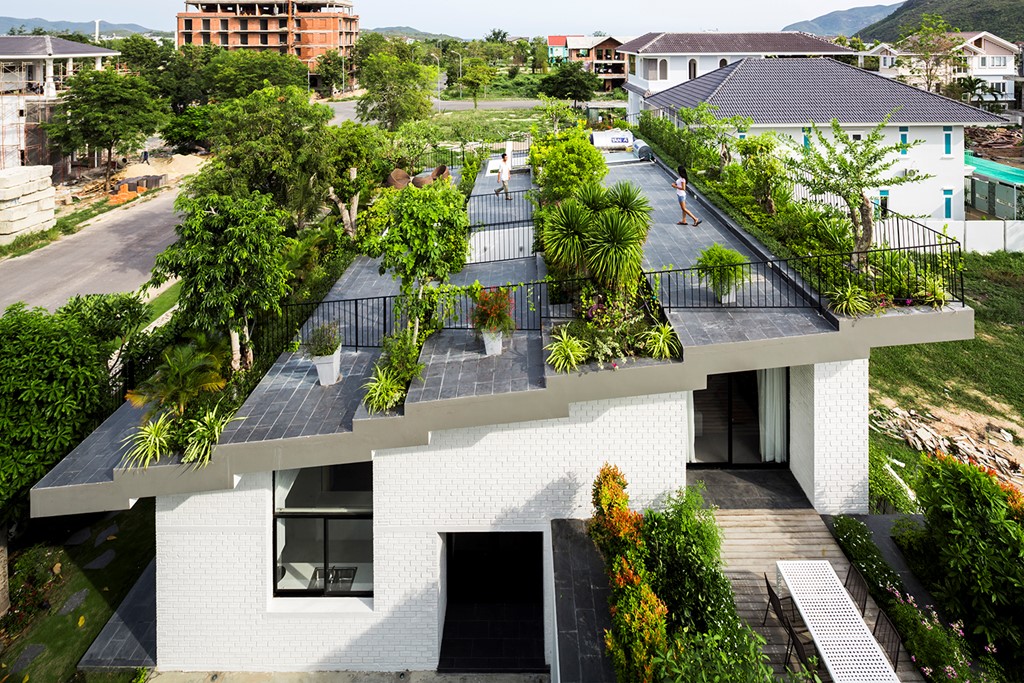 Công trình được thiết kế bởi hai đơn vị là Vo Trong Nghia Architects và ICADA. Công trình được thiết kế bởi hai đơn vị là Vo Trong Nghia Architects và ICADA.