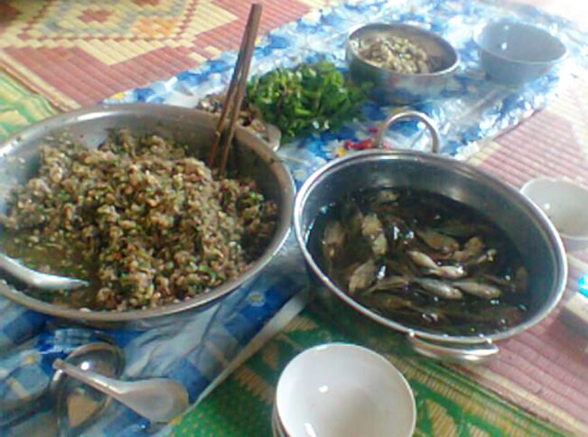 Cá nhảy - một món ăn ngon của người Thái ở Sơn La Cá nhảy - một món ăn ngon của người Thái ở Sơn La