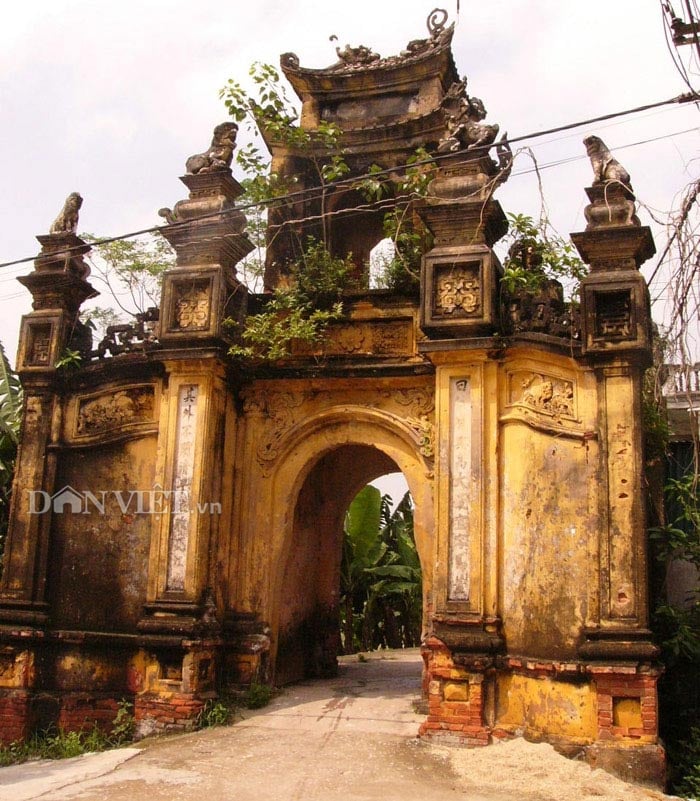 Cổng cuối làng Cựu, xã Vân Từ, Phú Xuyên, Hà Nội. Cổng cuối làng Cựu, xã Vân Từ, Phú Xuyên, Hà Nội.