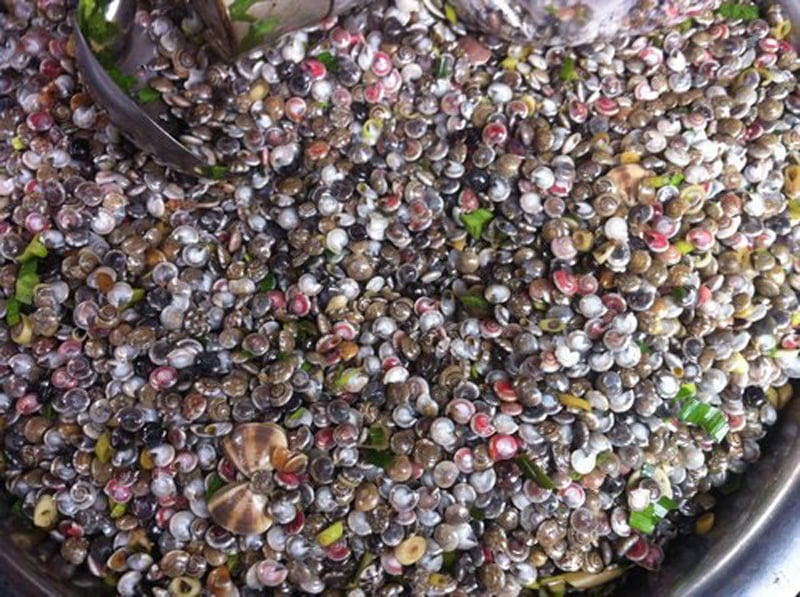 Mặc dù vậy, đã có trường hợp bị ngộ độc do ăn ốc ruốc ở Đồng Hới (Quảng Bình). (Nguồn Thuexequangbinh) Mặc dù vậy, đã có trường hợp bị ngộ độc do ăn ốc ruốc ở Đồng Hới (Quảng Bình). (Nguồn Thuexequangbinh)