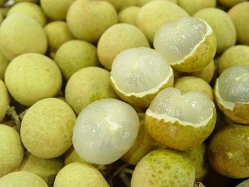 Vỏ nhãn xông lưu huỳnh dễ bị tách hoặc chỉ cần ngâm trong nước thôi là có thể hỏng ngay. Vỏ nhãn xông lưu huỳnh dễ bị tách hoặc chỉ cần ngâm trong nước thôi là có thể hỏng ngay.