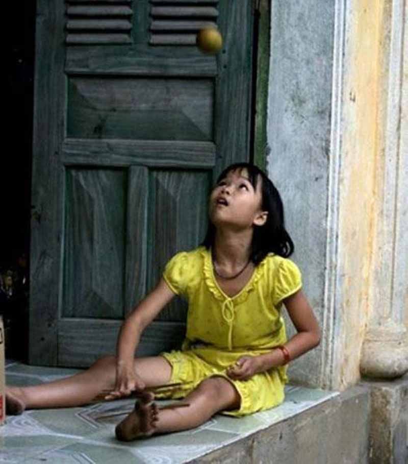 Nếu như mai sau có lỡ nhớ về tuổi thơ, bất chợt thốt lên câu: Nếu như mai sau có lỡ nhớ về tuổi thơ, bất chợt thốt lên câu:
