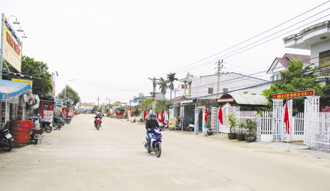 Nhiều tuyến đường giao thông nông thôn trên địa bàn huyện Duy Xuyên do Công ty ông Phan Ngọc Anh đóng góp và xây dựng khang trang.