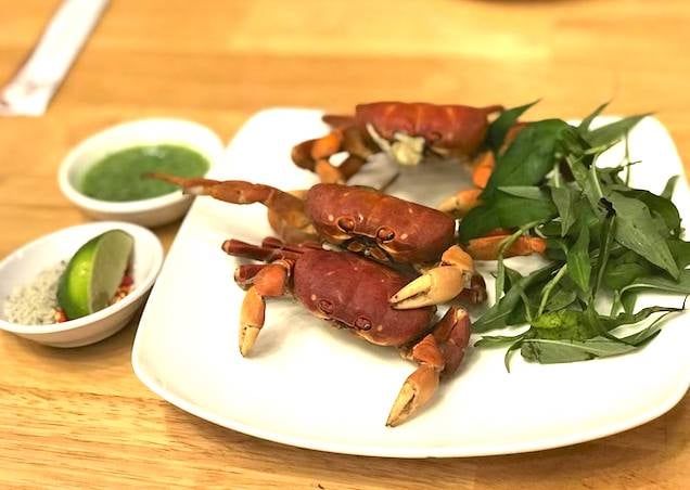 Quán Ốc Saigon với rất nhiều món hải sản độc, lạ. Trong ảnh là món cua Lý Sơn. Quán Ốc Saigon với rất nhiều món hải sản độc, lạ. Trong ảnh là món cua Lý Sơn.