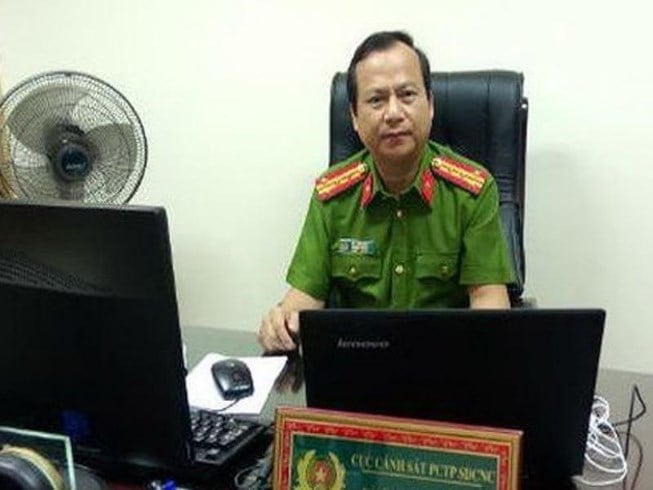 cuc pho c50 chet trong phong lam viec hinh anh 1