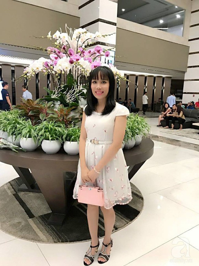 Chị Bích Quyên yêu thích làm vườn, trồng cây và hoa. Chị Bích Quyên yêu thích làm vườn, trồng cây và hoa.