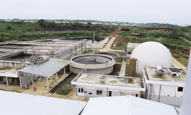 Hệ thống xử lý chất thải chăn nuôi tại các trang trại được Tập đoàn Masan đầu tư 200 tỷ đồng cho ra nước thải đạt tiêu chuẩn cột ‘’A’’. Hệ thống xử lý chất thải chăn nuôi tại các trang trại được Tập đoàn Masan đầu tư 200 tỷ đồng cho ra nước thải đạt tiêu chuẩn cột ‘’A’’.
