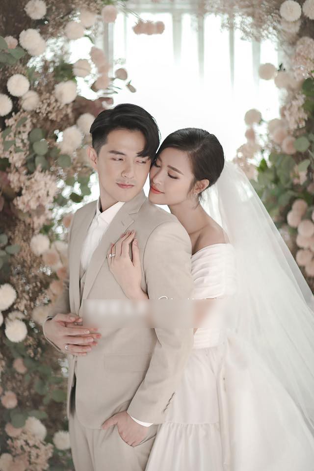 Đông Nhi xinh đẹp, tình tứ bên Ông Cao Thắng trong loạt ảnh cưới đẹp "lịm tim" - Ảnh 2. Đông Nhi xinh đẹp, tình tứ bên Ông Cao Thắng trong loạt ảnh cưới đẹp "lịm tim" - Ảnh 2.