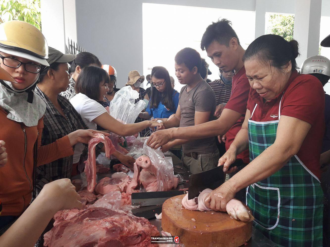 Giá heo hơi hôm nay 16/10: Miền Nam lên đỉnh, có nơi đạt 64.000đ/kg - Ảnh 2. Giá heo hơi hôm nay 16/10: Miền Nam lên đỉnh, có nơi đạt 64.000đ/kg - Ảnh 2.