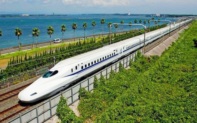 Xây mới tuyến đường sắt tốc độ cao 350 km/h - Ảnh 1. Xây mới tuyến đường sắt tốc độ cao 350 km/h - Ảnh 1.