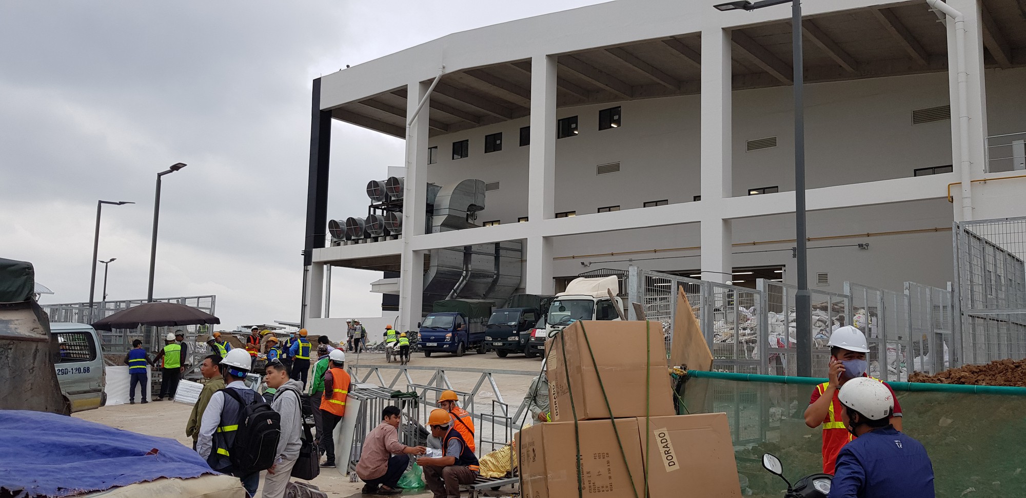 Cận cảnh trung tâm thương mại AEON Mall Hà Đông sắp đi vào hoạt động - Ảnh 11. Cận cảnh trung tâm thương mại AEON Mall Hà Đông sắp đi vào hoạt động - Ảnh 11.