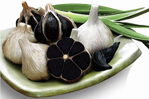 Tỏi đen: Ăn đúng là 'thần dược', ăn sai độc hơn thạch tín - Ảnh 1. Tỏi đen: Ăn đúng là 'thần dược', ăn sai độc hơn thạch tín - Ảnh 1.