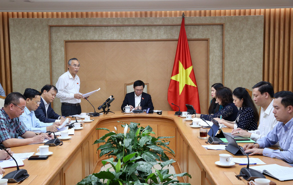 Lợn vẫn ùn ùn vượt biên sang Trung Quốc - Ảnh 1. Lợn vẫn ùn ùn vượt biên sang Trung Quốc - Ảnh 1.
