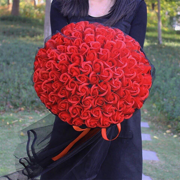 Hồng đỏ. Hồng đỏ.