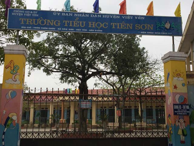 Trường Tiểu học Tiên Sơn, nơi xảy ra sự việc. Trường Tiểu học Tiên Sơn, nơi xảy ra sự việc.