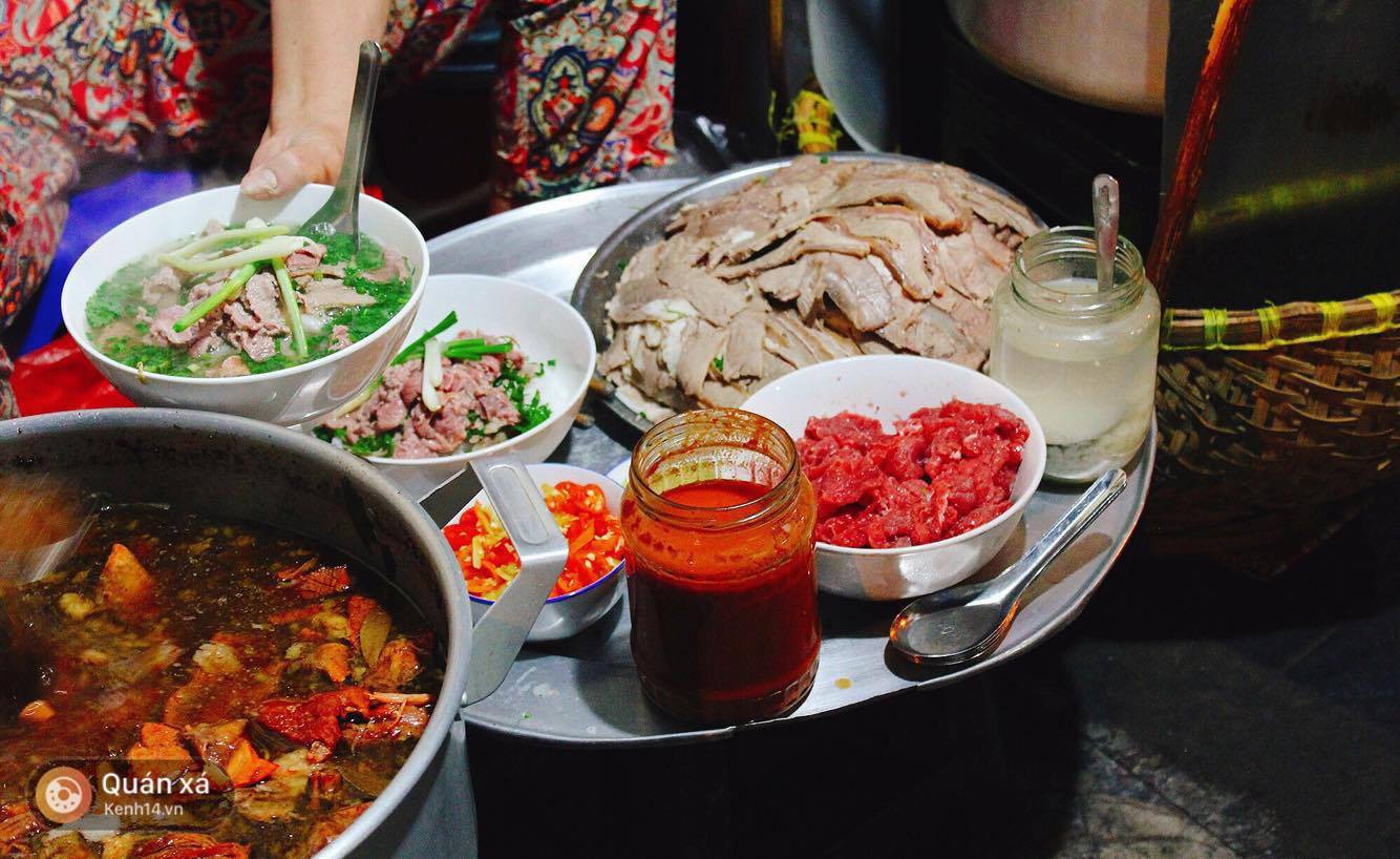 Một phần người Việt Nam cũng có thói quen ăn cay trong các món ăn thường ngày. Một phần người Việt Nam cũng có thói quen ăn cay trong các món ăn thường ngày.