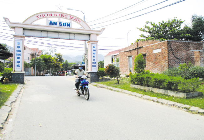 Cơ sở hạ tầng ở Hòa Ninh được xây dựng đồng bộ, khang trang. Cơ sở hạ tầng ở Hòa Ninh được xây dựng đồng bộ, khang trang.