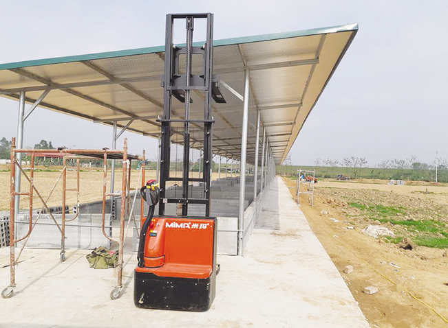 Hiện trang trại đặc biệt này đang tiếp tục xây dựng các hạng mục công trình chăn nuôi hiện đại khác. Hiện trang trại đặc biệt này đang tiếp tục xây dựng các hạng mục công trình chăn nuôi hiện đại khác.