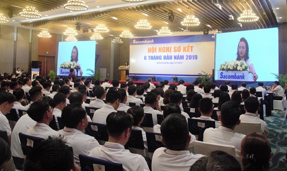 sacombank cua ong duong cong minh dat gan 1.500 ty dong loi nhuan truoc thue hinh anh 1