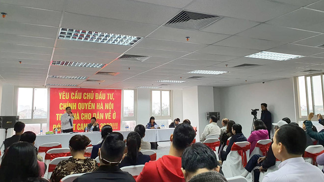 Người mua nhà 8B Lê Trực đòi nhà để kịp đón tết Canh Tý - Ảnh 2. Người mua nhà 8B Lê Trực đòi nhà để kịp đón tết Canh Tý - Ảnh 2.