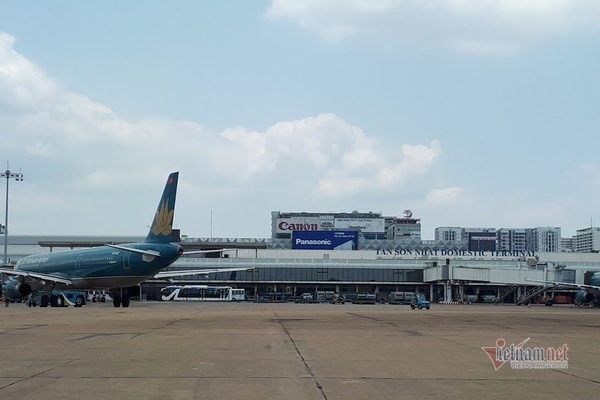Tư nhân làm sân bay, ga hàng không, đừng khép cửa, rồi đẩy việc khó - Ảnh 1. Tư nhân làm sân bay, ga hàng không, đừng khép cửa, rồi đẩy việc khó - Ảnh 1.