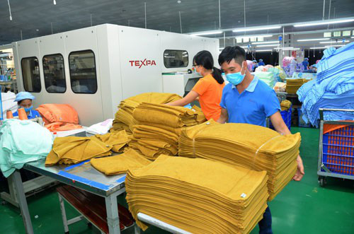 Ngày cận Tết, doanh nghiệp háo hức đón tin vui từ EVFTA - Ảnh 1. Ngày cận Tết, doanh nghiệp háo hức đón tin vui từ EVFTA - Ảnh 1.