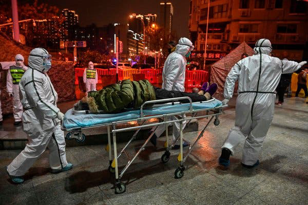 Vì đâu số ca nhiễm mới virus corona tại Hồ Bắc tăng vọt 10 lần trong đêm? - Ảnh 1. Vì đâu số ca nhiễm mới virus corona tại Hồ Bắc tăng vọt 10 lần trong đêm? - Ảnh 1.