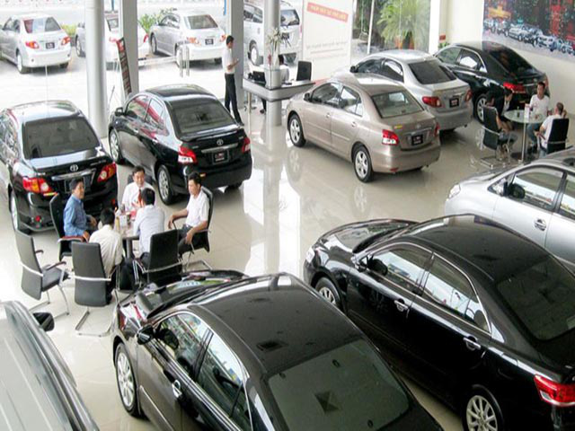 Giảm thuế ô tô: Các Bộ chưa thống nhất, đại lý lo phá sản - Ảnh 2.