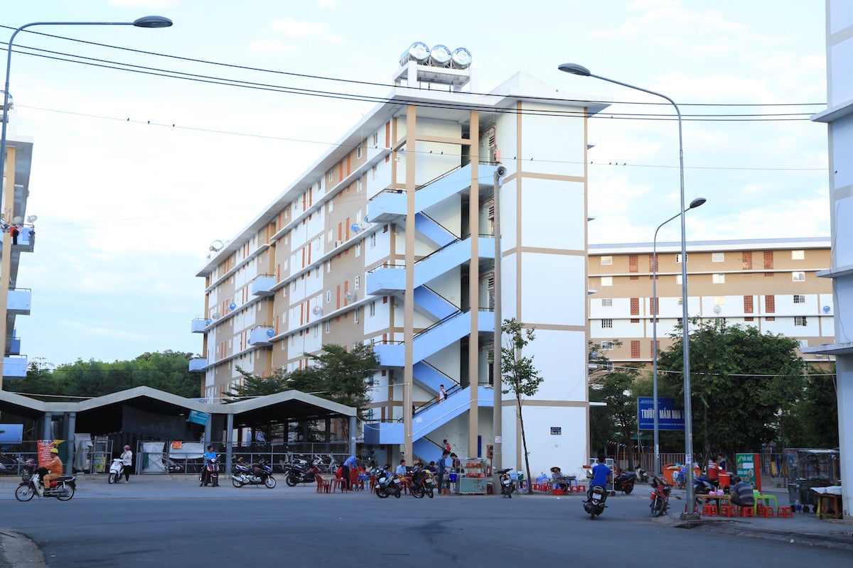Nhiều dự án NƠXH biến thành nhà thương mại trái quy định - Ảnh 1. Nhiều dự án NƠXH biến thành nhà thương mại trái quy định - Ảnh 1.